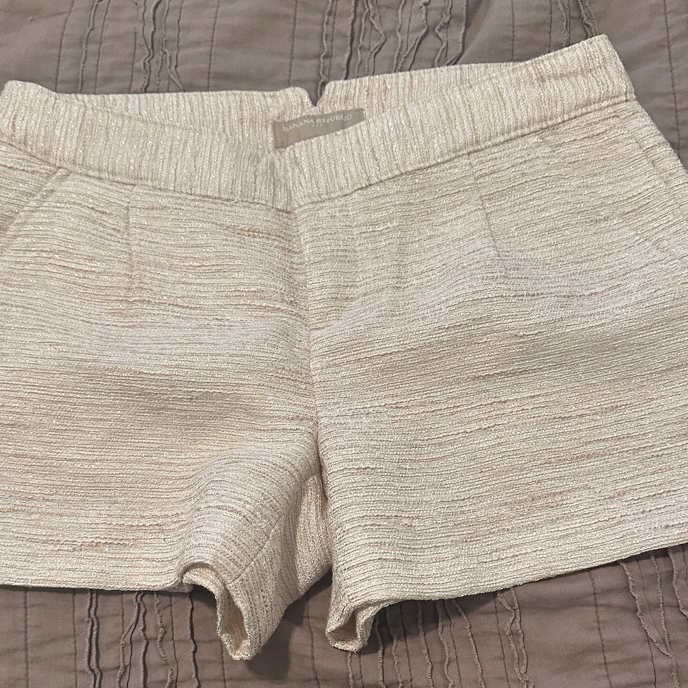 Banana Republic Textured Cream Women's Shorts super cute